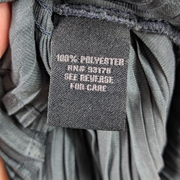 Catherine Malandrino Satin Blouse Gray Long Sleeve Smocked Peplum Waist Size PP - Picture 8 of 10